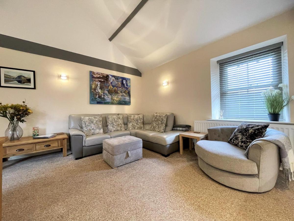 Arthurs Cottage -Charming Courtyard Cottage In The Heart Of Kendal, The Lake District Kültér fotó