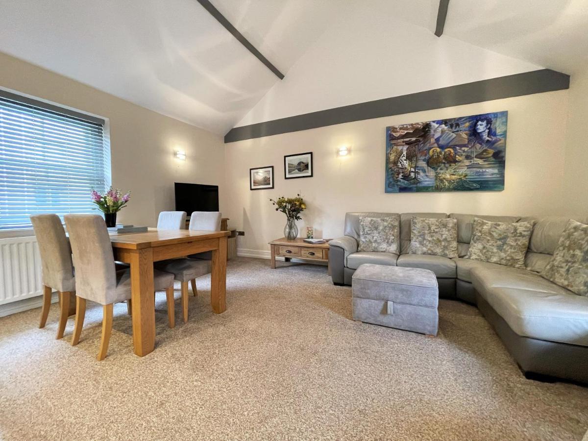 Arthurs Cottage -Charming Courtyard Cottage In The Heart Of Kendal, The Lake District Kültér fotó