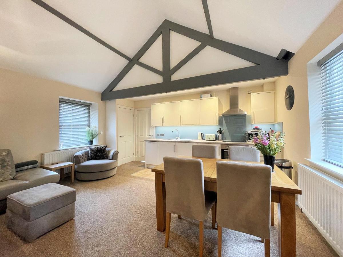Arthurs Cottage -Charming Courtyard Cottage In The Heart Of Kendal, The Lake District Kültér fotó
